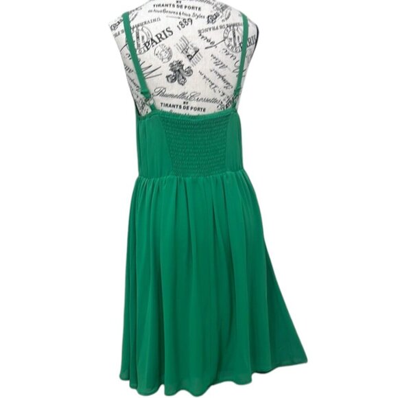 Torrid Emerald Green Chiffon Skater Dress β Plus Size 0X/12 β EUC - Picture 2 of 9